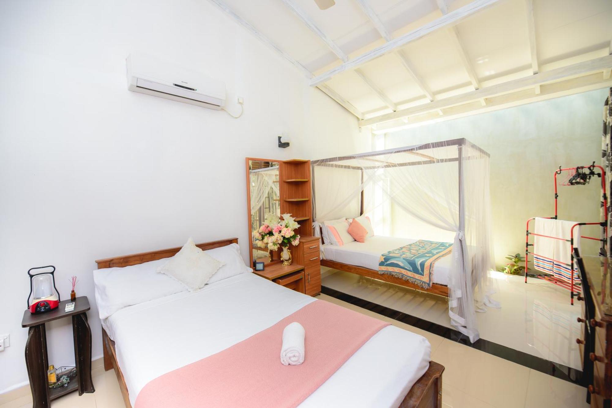Vero Homestay Galle Esterno foto